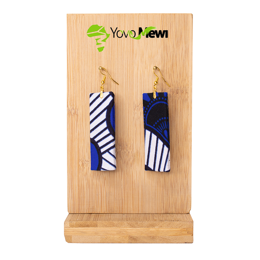 Boucles d'oreilles en wax tissu Fleurs de mariage bleu blanc , forme Rectangle , Hauteur 6 et 5cm / n.4