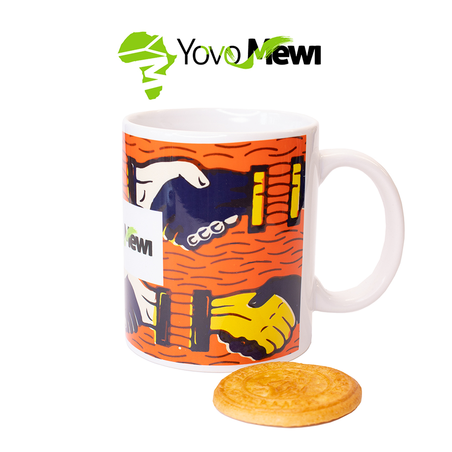 Mug Main dans la main, motif tissu wax, tasse céramique bleu jaune orange