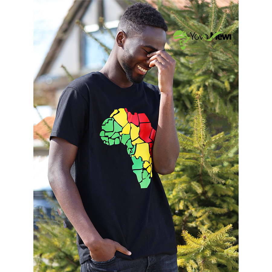 Tee-shirt  carte d'Afrique  vert jaune rouge  coton t-shirt Africa  100% coton coupe mixte